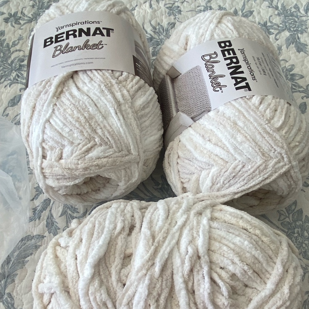 Bernat blanket yarn